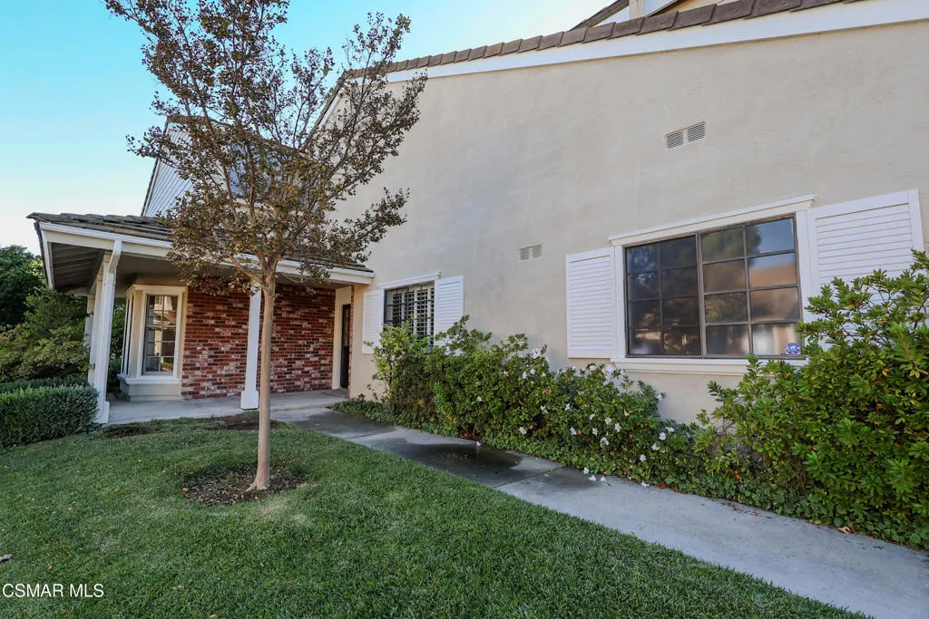 3008 Shadow Brook Lane, Westlake Village, California 91361 home-pic-3